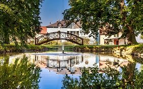 Darovanský Dvůr - Wellness&Golf Hotel